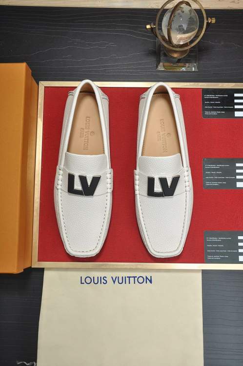 Picture of Louis Vuitton Shoes _SKULVsz38-44mnf0313311988